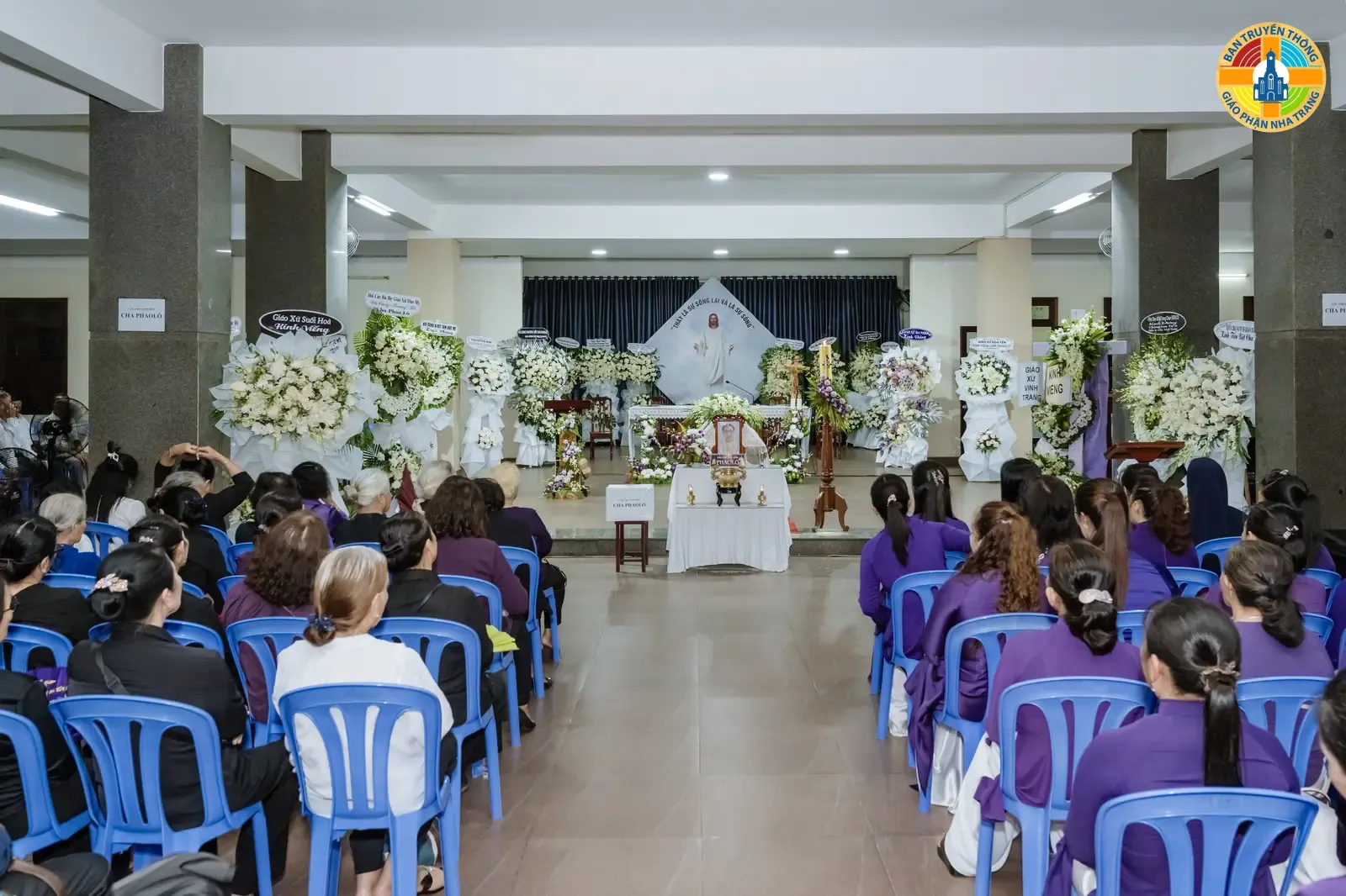Hình Ảnh Giáo xứ Vinh Trang trong Thánh Lễ cầu nguyện cho Linh Hồn Linh Mục PHAOLÔ TRƯƠNG ĐỨC THẮNG
